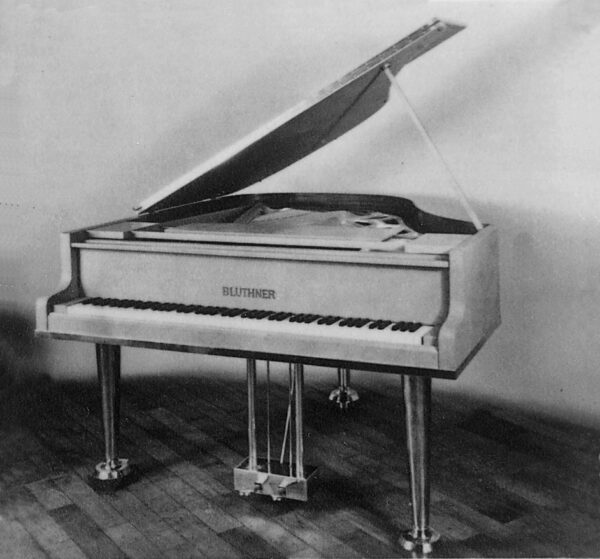 Piano Blüthner