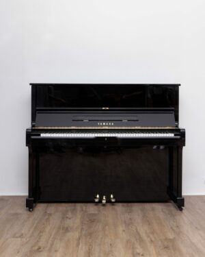 Yamaha U1