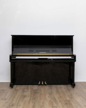 Yamaha U1 LC NB