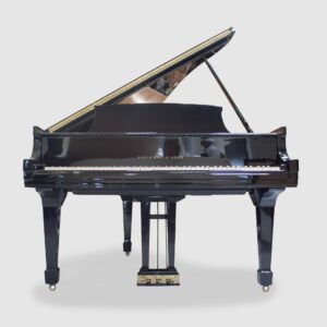 Steinway & Sons M